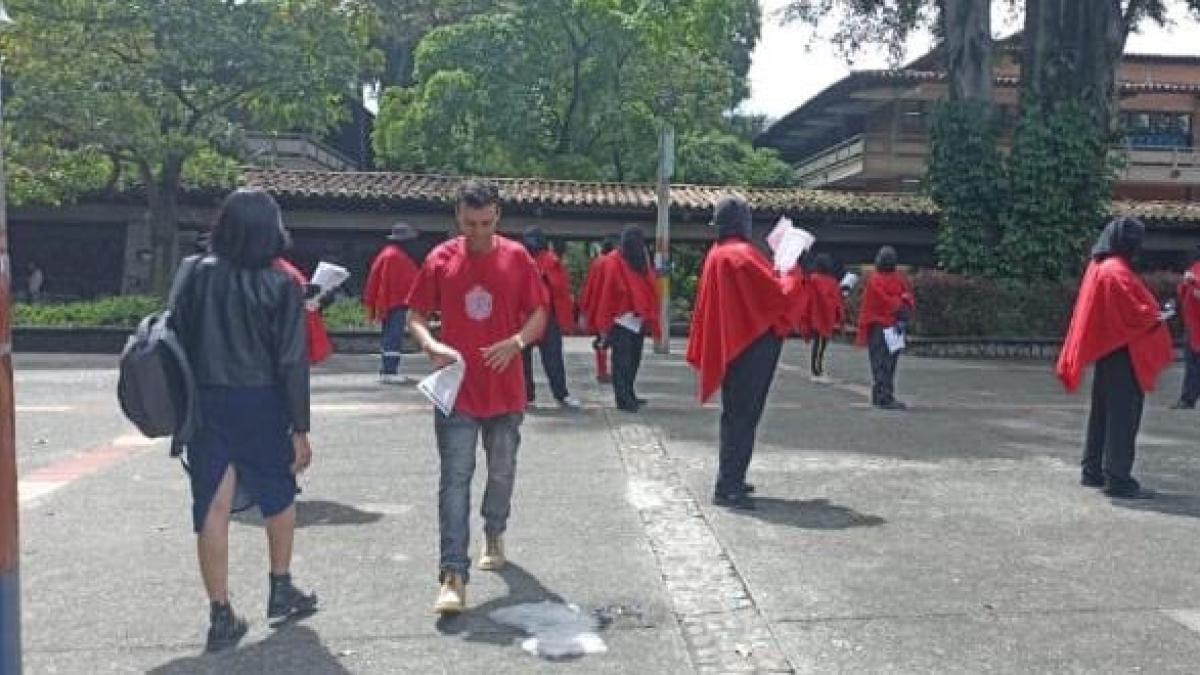 Conmoción entre la policía y el capó de la Universidad de Antioquia