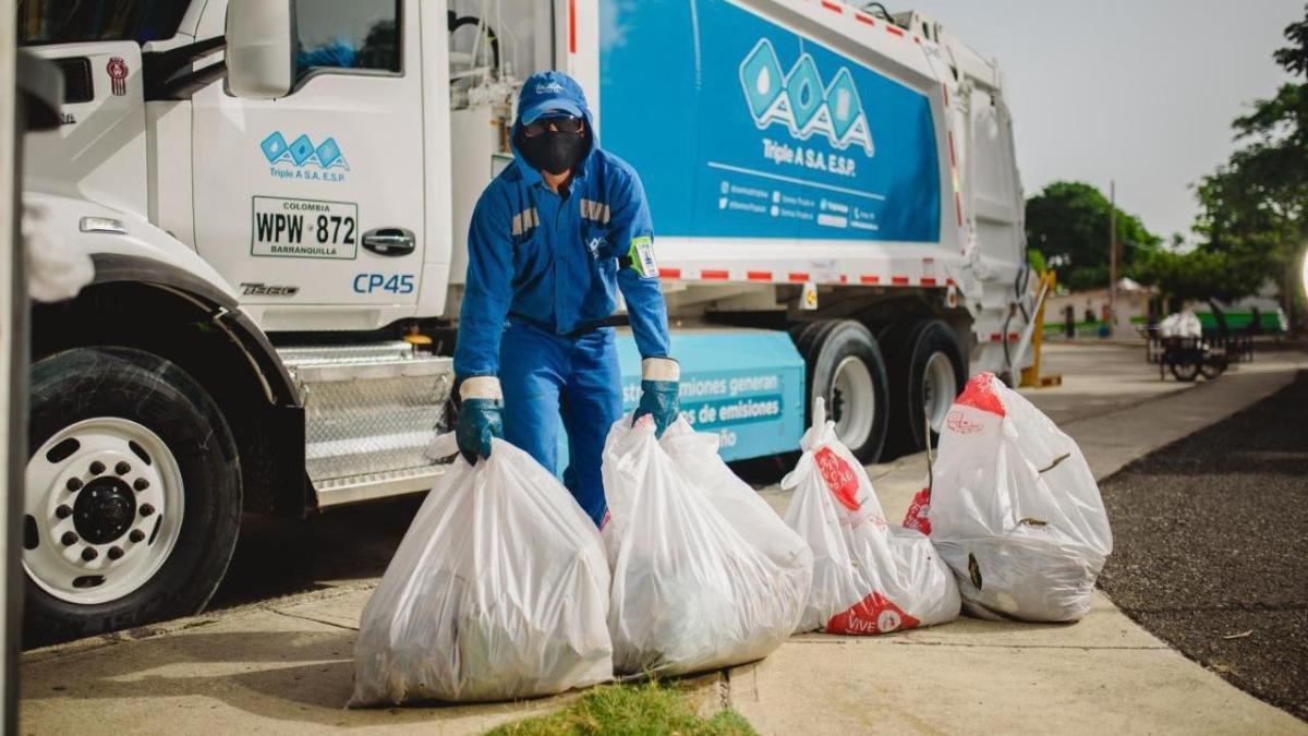 Heridas impactantes que sufren de operadores de limpieza en Barranquilla por malos desechos peligrosos

 – Ojo critico