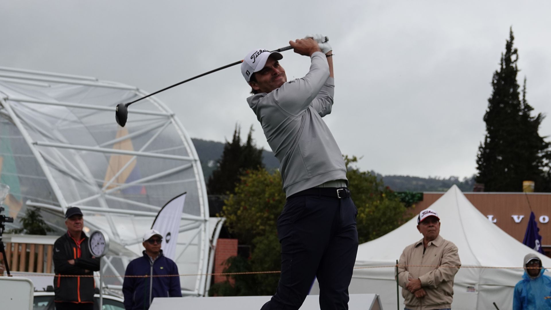 Ricardo Celia clasifica el columpio canadiense de las PGA Touricas

 – Ojo critico