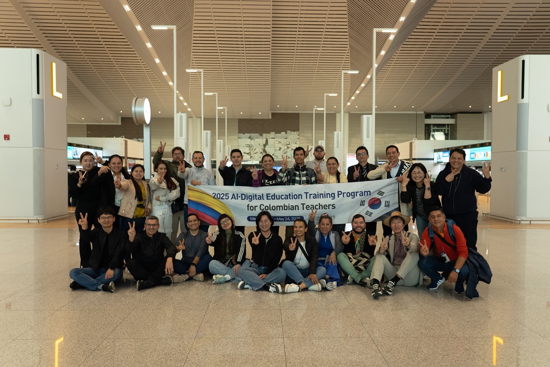 Los maestros colombianos regresan de Corea con nuevas herramientas para liderar la transformación digital

 – Ojo critico