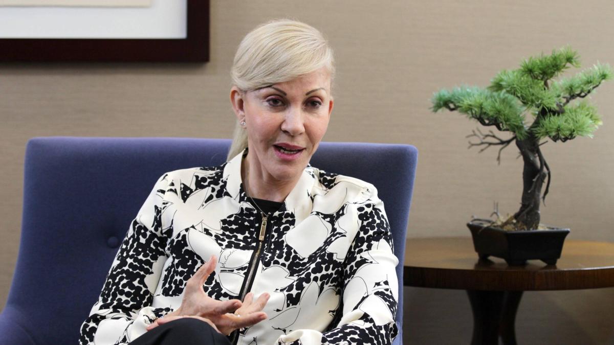 El gobernador Dilian Francisca Toro promueve la autonomía

 – Ojo critico