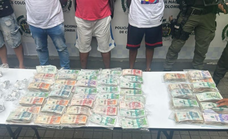 El líder simulado como conductor de pasajeros

 – Ojo critico