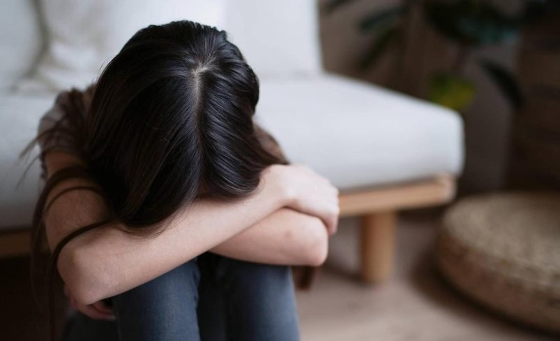 Su padre abusó sexualmente de su hija de 16 años y amenazó con retirarla

 – Ojo critico