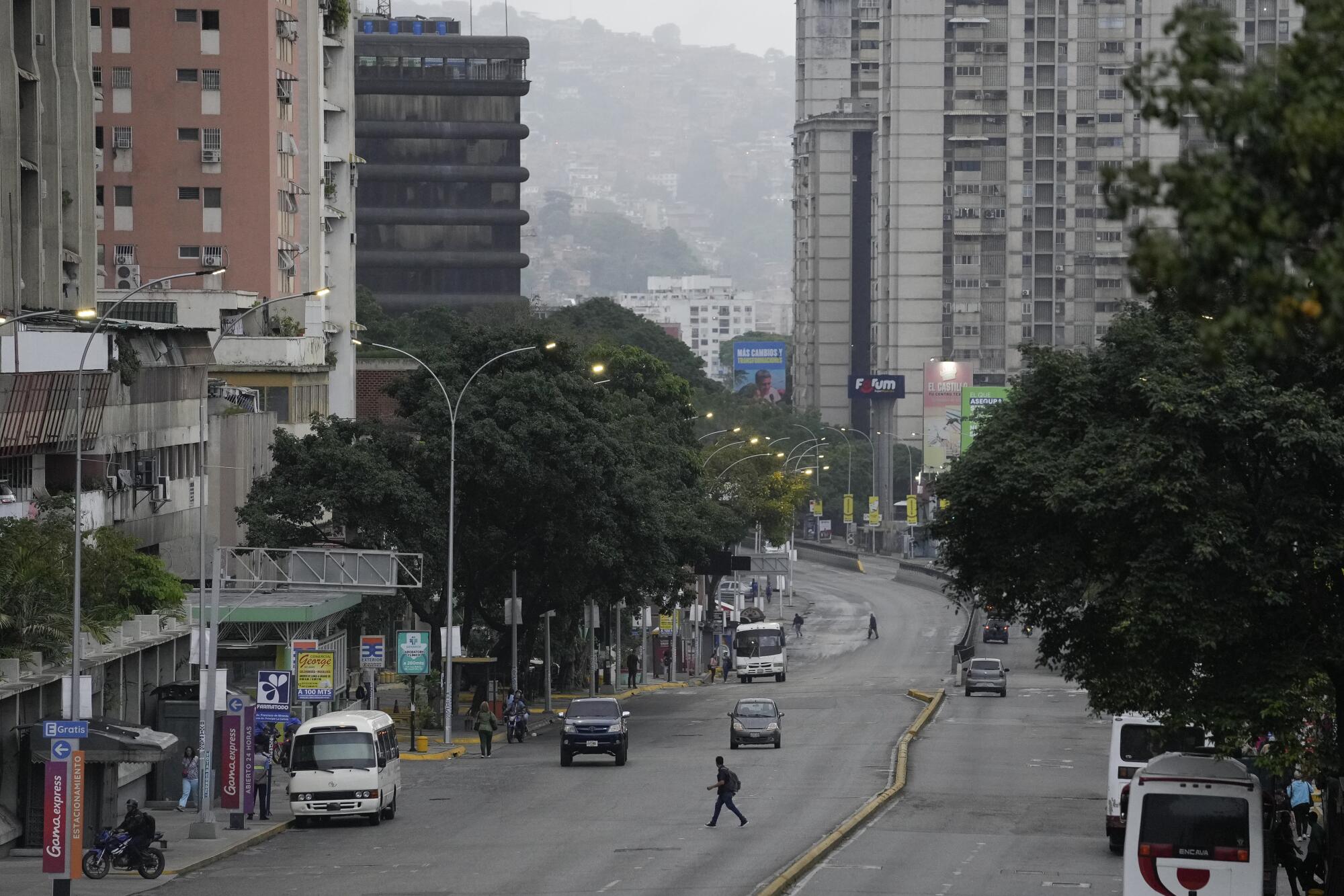 Venezuela celebra las elecciones sin competencia: Maduro fortalece su control

 – Ojo critico