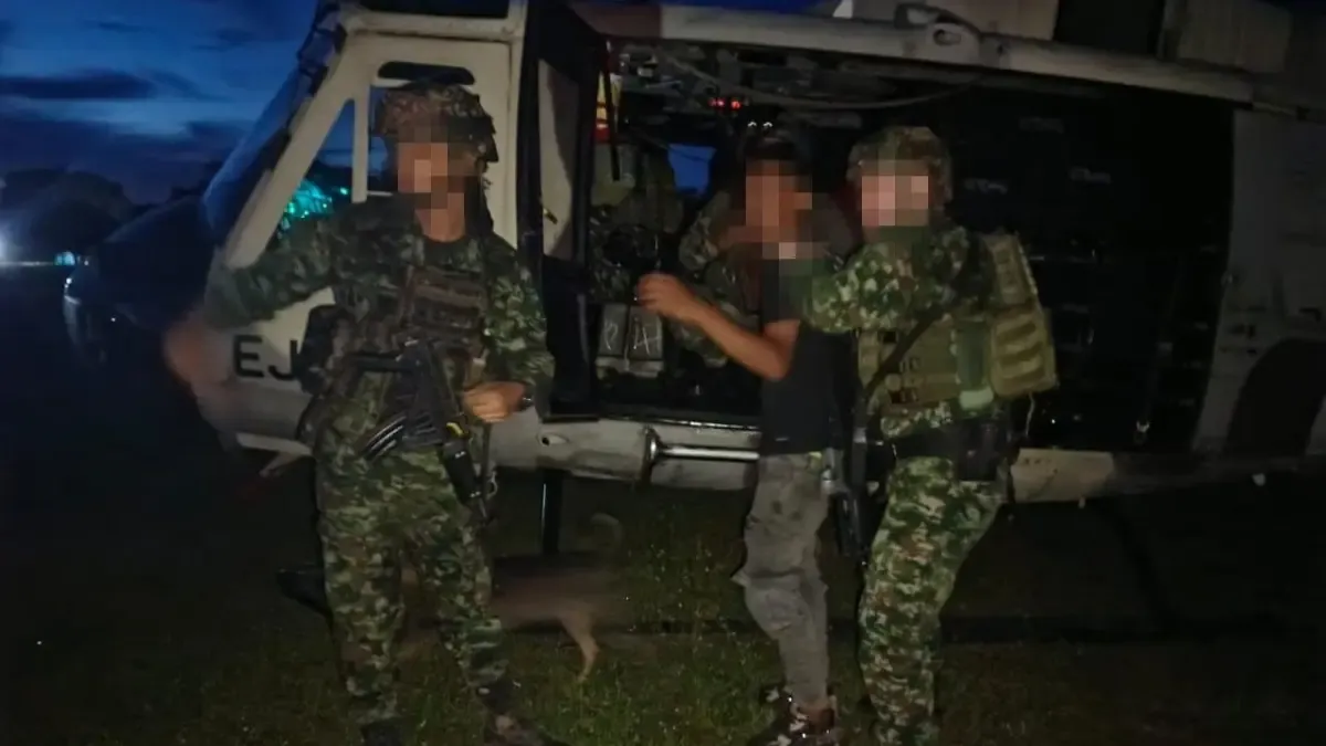 El ejército salva a 4 menores en manos de disidentes en el sur de Bolívar, mientras que el soldado muere en un ataque con drones

 – Ojo critico