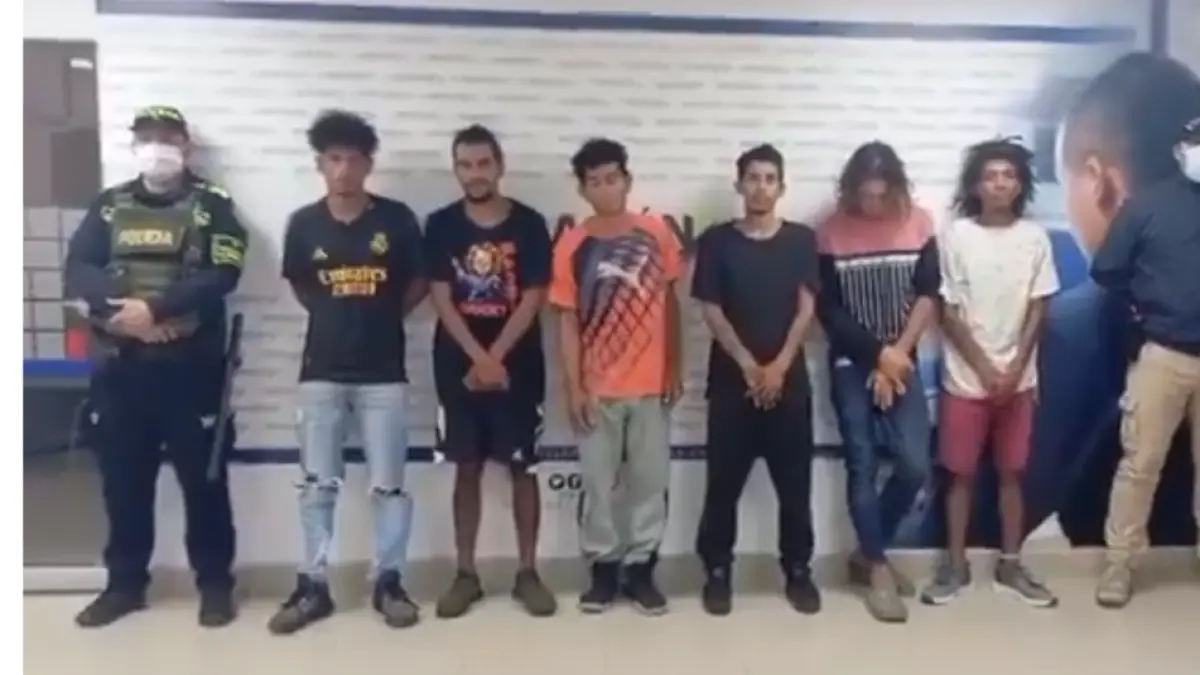 El alcalde de Bucaramanga envía fuertes noticias después de la deportación de seis migrantes con antecedentes penales integrales.

 – Ojo critico