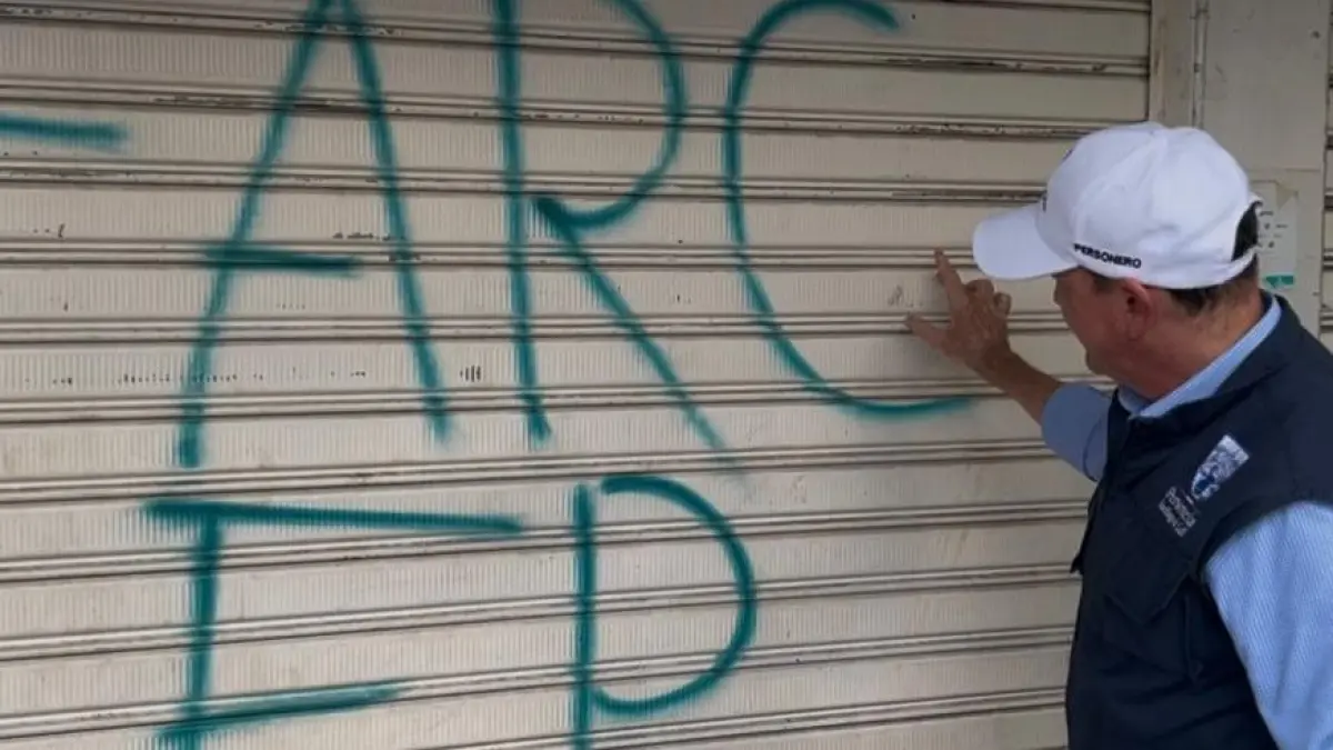 Green Llano, en una ambulancia sobre mensajes cerca de la policía

 – Ojo critico