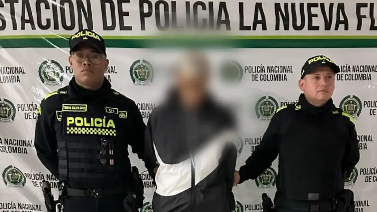 El terror de la tienda de Cali se enamoró de los robos: entró con un casco, pero distribuyó el mismo atuendo en cada robo

 – Ojo critico