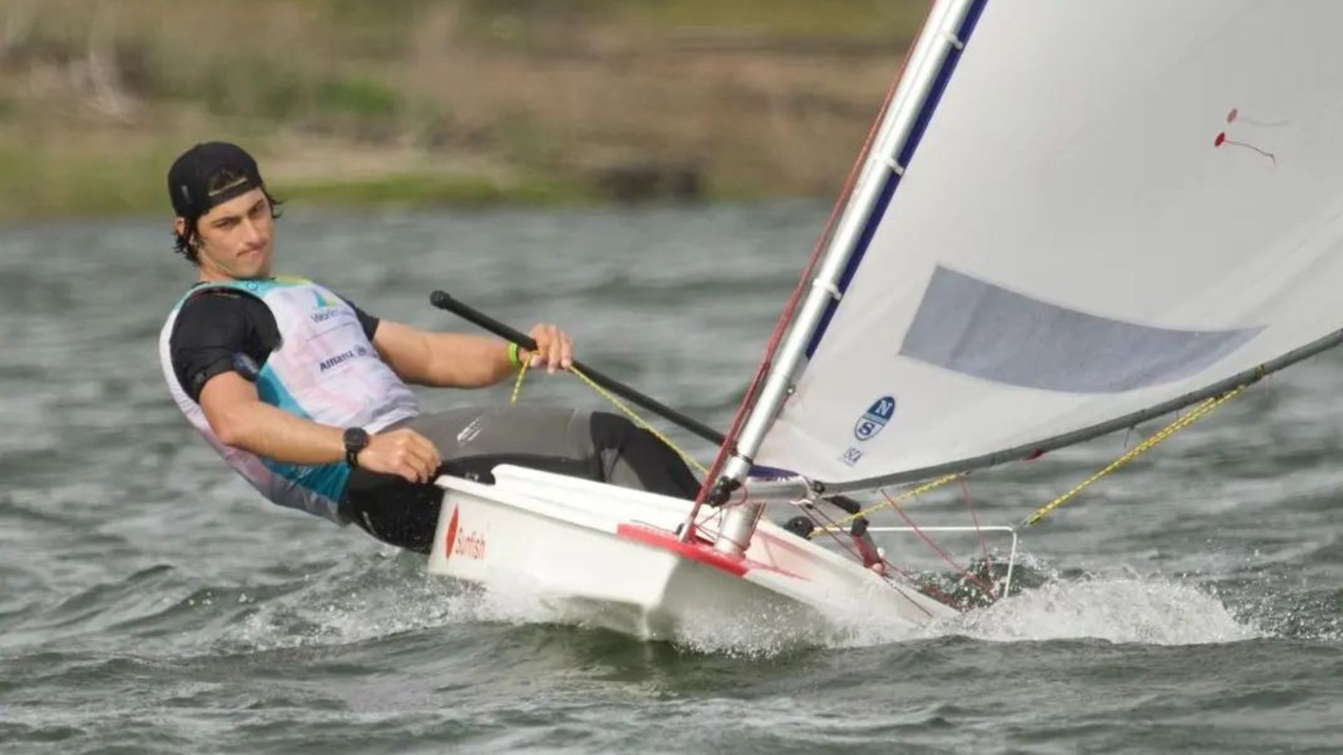 Simón Gómez obtuvo el título de campeón nacional de Sunfish 

 – Ojo critico