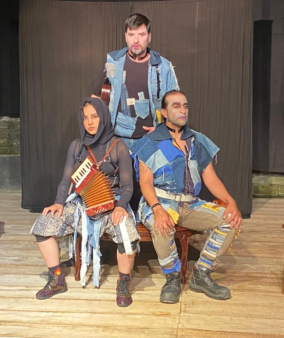 «Ballada on the High Mar»: Pasto Circus Theatre

 – Ojo critico