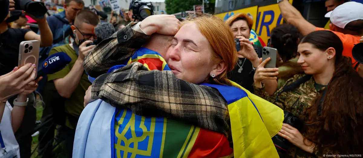 Fuera de prisioneros de guerra entre Rusia y Ucrania

 – Ojo critico