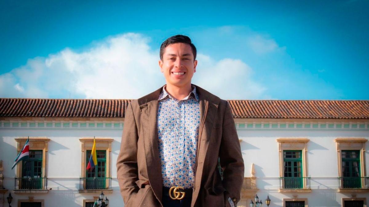 La oficina del fiscal general suspendió a Personero Chiquinquirá después de repetidas quejas contra él

 – Ojo critico