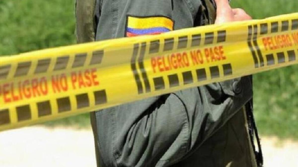 Un descubrimiento macabro de un cuerpo quemado en un separador de calle muy transitado en el centro de todos: lo que se sabe

 – Ojo critico
