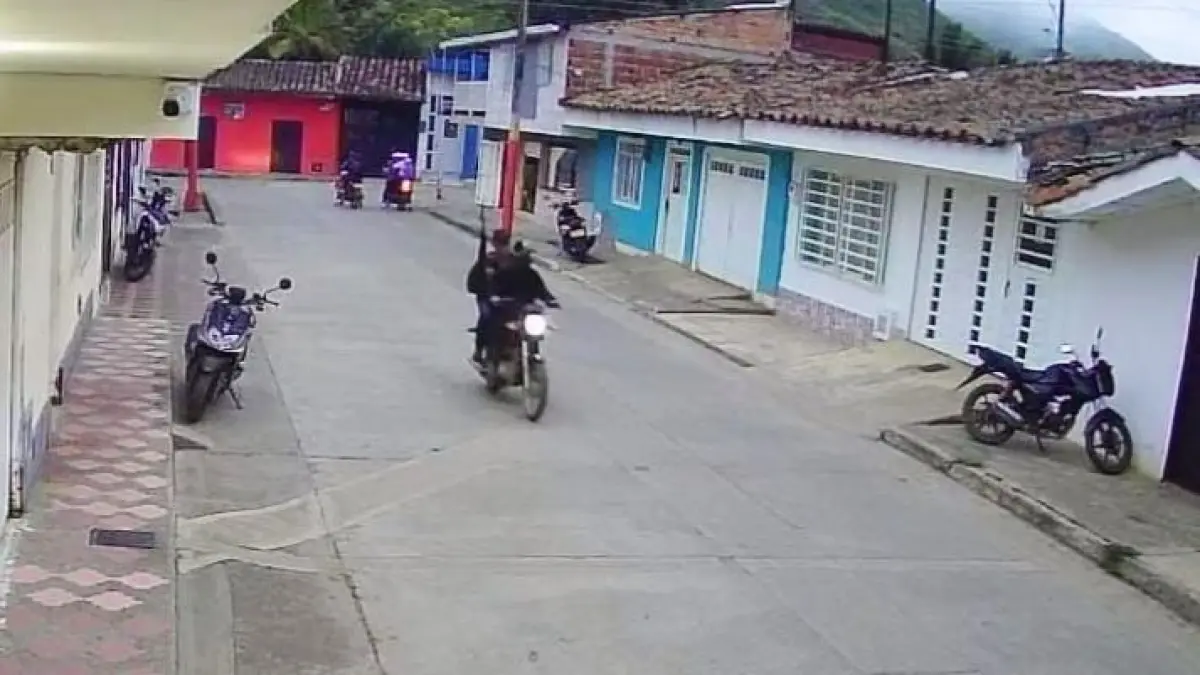 Los hombres armados están buscando la Tierra y el Air que intentaron atacar la estación de policía en Dovio, Valle

 – Ojo critico