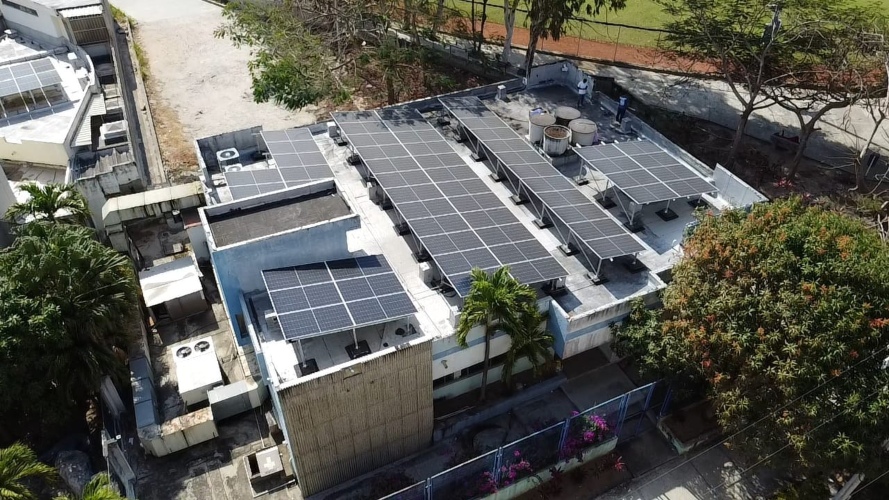 Movistar está aumentando con la instalación de 2.200 coleccionistas solares a energía renovable al 100%

 – Ojo critico