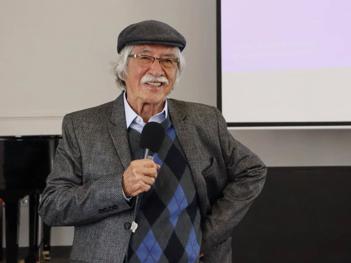 Ragas homenaje a Julián Sabogal Tamayo

 – Ojo critico