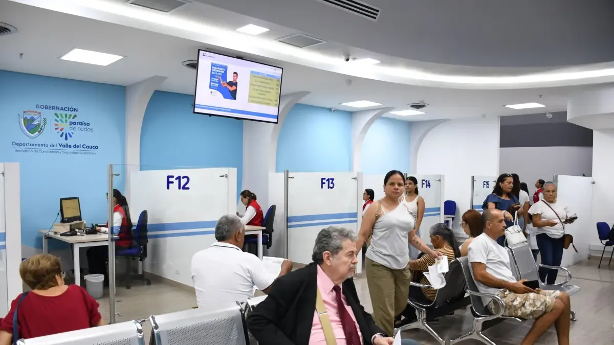 ¿Cómo está trabajando la oficina para proporcionar pasaportes en Valle del Cauca, a pesar del desastre en el Acuerdo Nacional?

 – Ojo critico