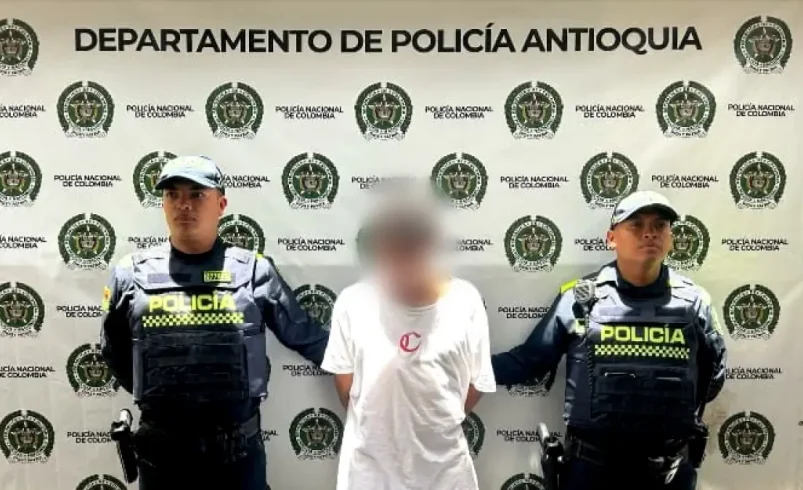 Sangario Sicario de la banda criminal «El Mesa» fue capturado por un brutal asesinato en El Carmen de Viborn, Antioquia: le dio 15 puñaladas

 – Ojo critico