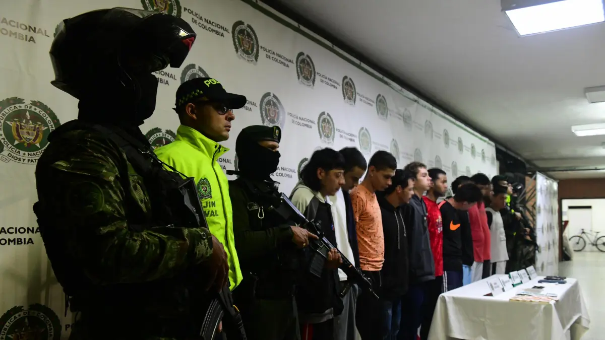 Enorme captura de miembros del equipo de Itagüí, que generó un ingreso mensual de más de $ 200 millones al vender drogas

 – Ojo critico