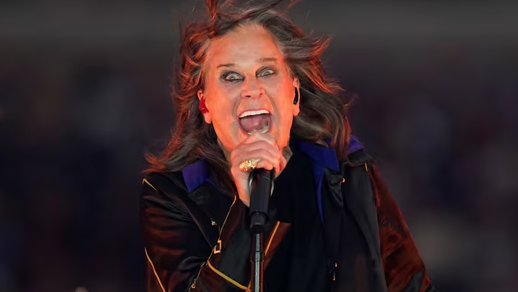 Ozzy Osbourne, cantante y fundador de Black Sabbath Dies
 – Ojo critico