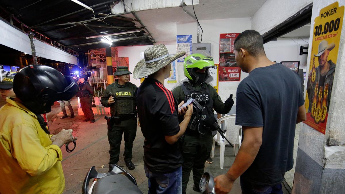 El gobernador Valle del Cauca, Dilian Francisca Toro, antes de la decisión del Consejo de Estado, que anuló el indicador de seguridad
 – Ojo critico