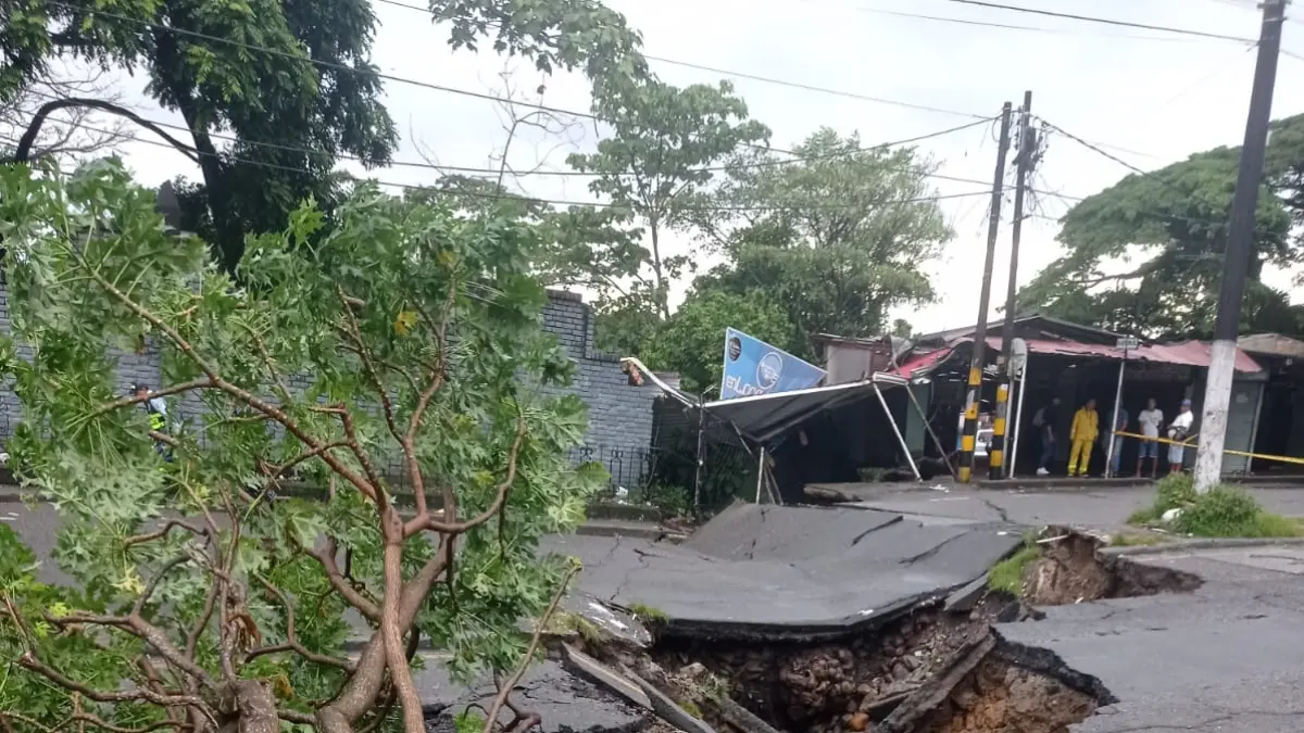 El puente cayó y hay 18 puntos con una crisis en la lluvia; ¿Y el camino a Bogotá?

 – Ojo critico