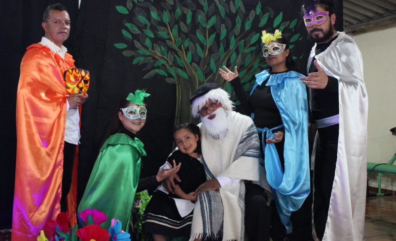 19º Festival de Magia Itinerante en la hierba: «Paz susurros»

 – Ojo critico