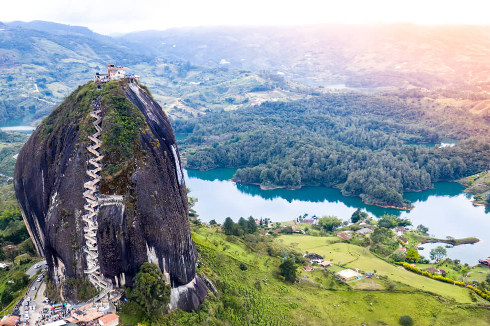 El turismo supera el café y el carbón y ya está compitiendo con petróleo en Colombia

 – Ojo critico