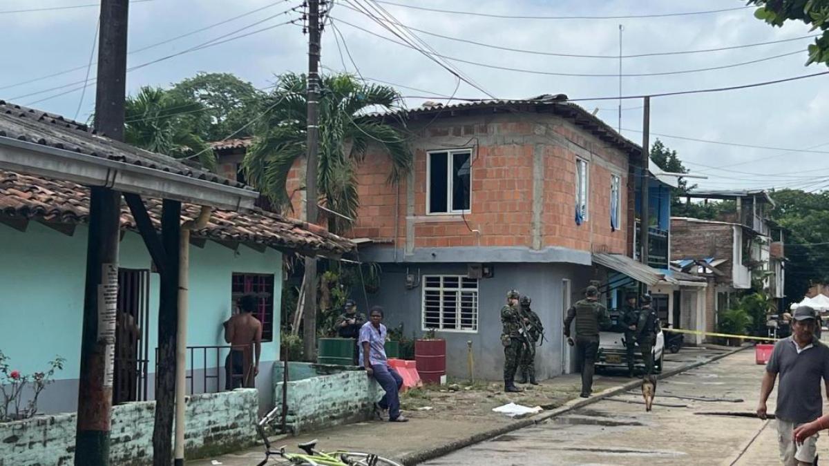 Tres civiles, incluidos los niños, están heridos, después de la noche de explosivos y tiros en Jamundí

 – Ojo critico