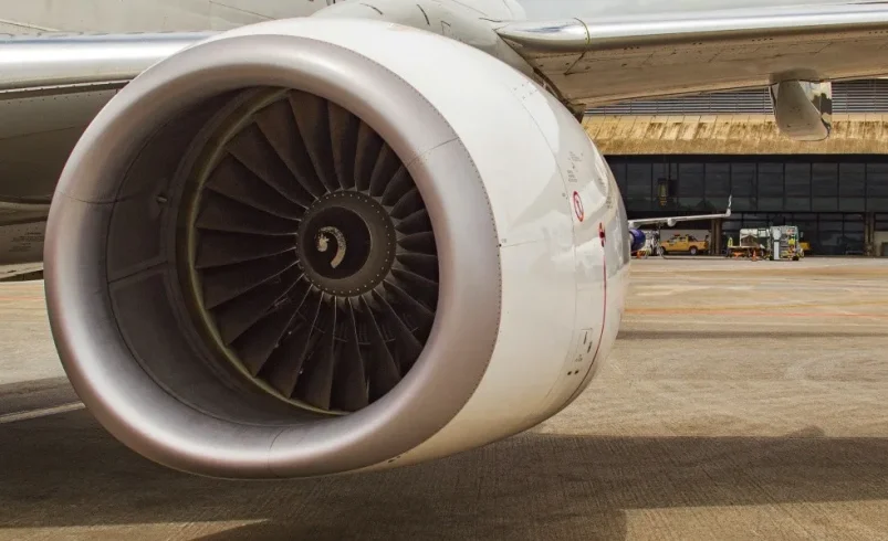 Tragedia en el aeropuerto de Milán: el hombre murió cuando el motor lo absorbe en un avión

 – Ojo critico