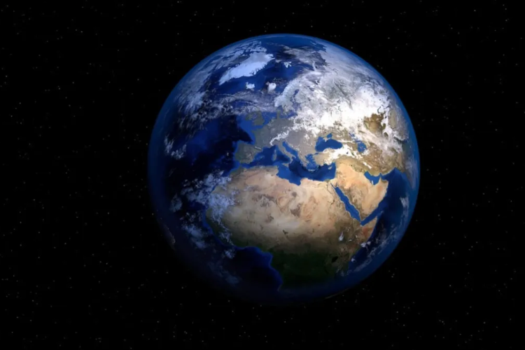 ¿Por qué la tierra se gira más rápido?

 – Ojo critico