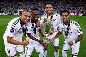 Real Madrid y su plantilla con todos sus nuevos fichajes

 – Ojo critico