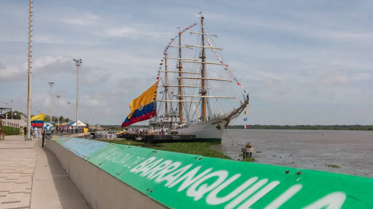 Grumete de la Armada Nacional Cayó al río Magdalena durante el reclutamiento de «Gloria» en Barranquilla
 – Ojo critico