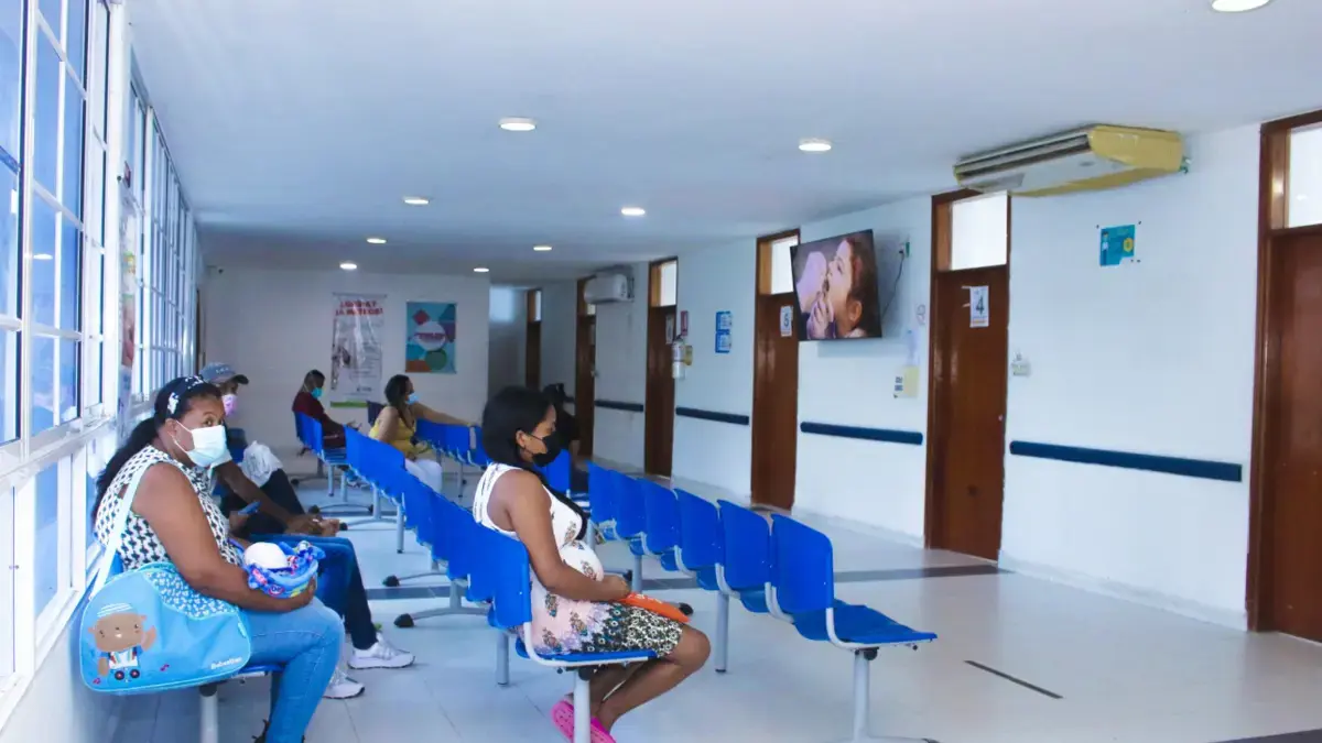 Proponen el final del modelo único por crisis y quejas
 – Ojo critico
