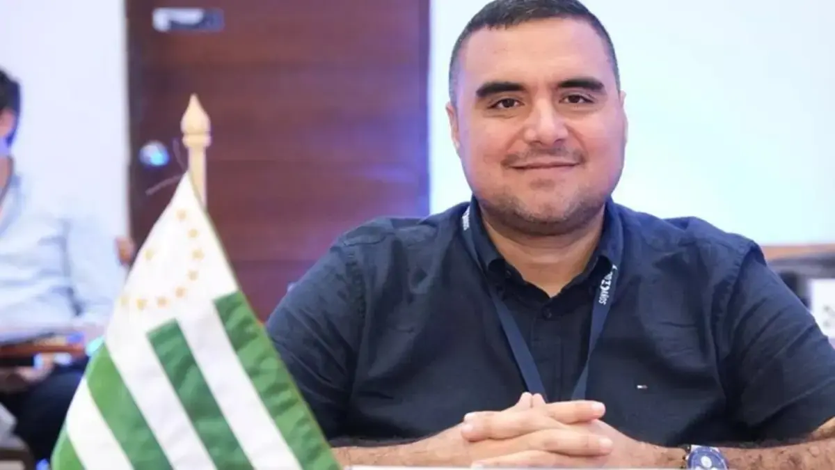 Luis Francisco Ruiz dice, el presidente que enfrenta la amenaza de los disidentes hoy
 – Ojo critico