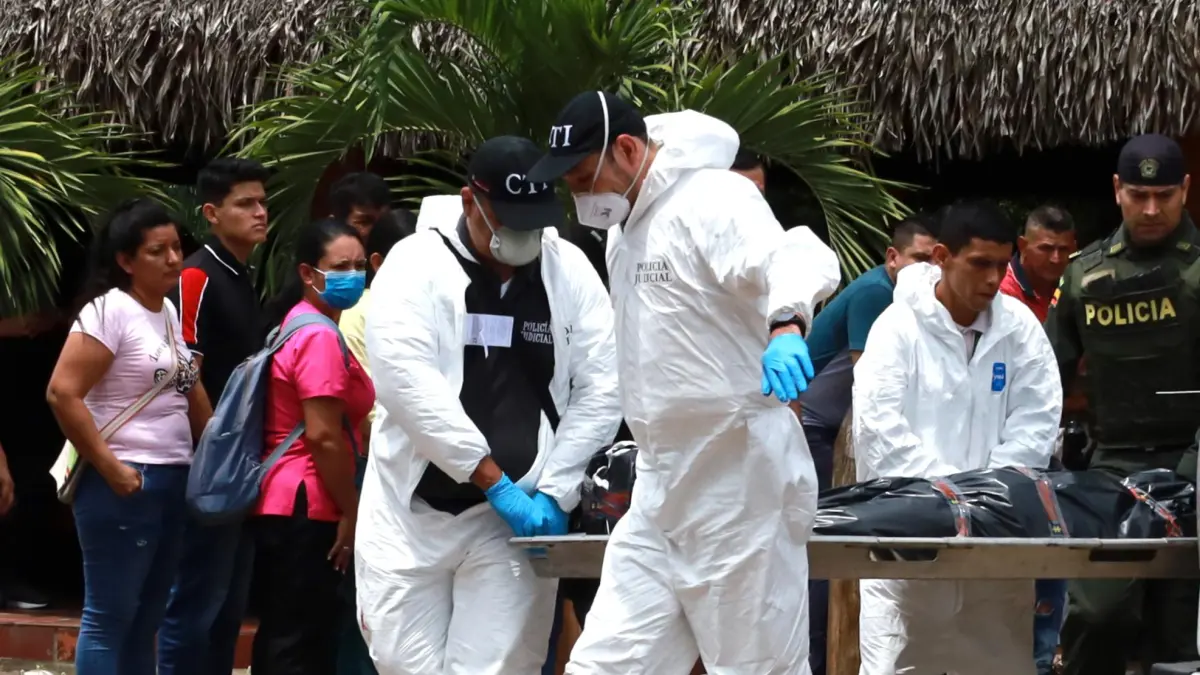 Sicario asesinó a un hombre que se movilizó en una camioneta, y luego huyó del rifle en la calle Palmira, Valle del Cauca
 – Ojo critico