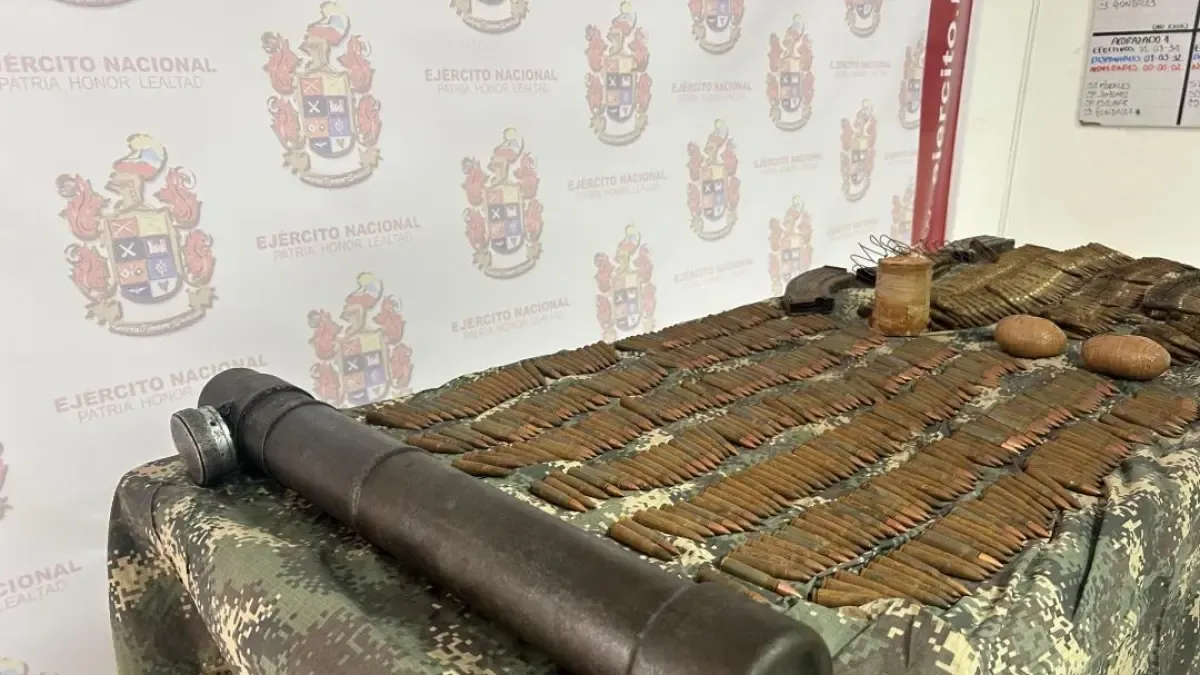 Encuentran un depósito peligroso con armas y explosivos South Comunos Group
 – Ojo critico
