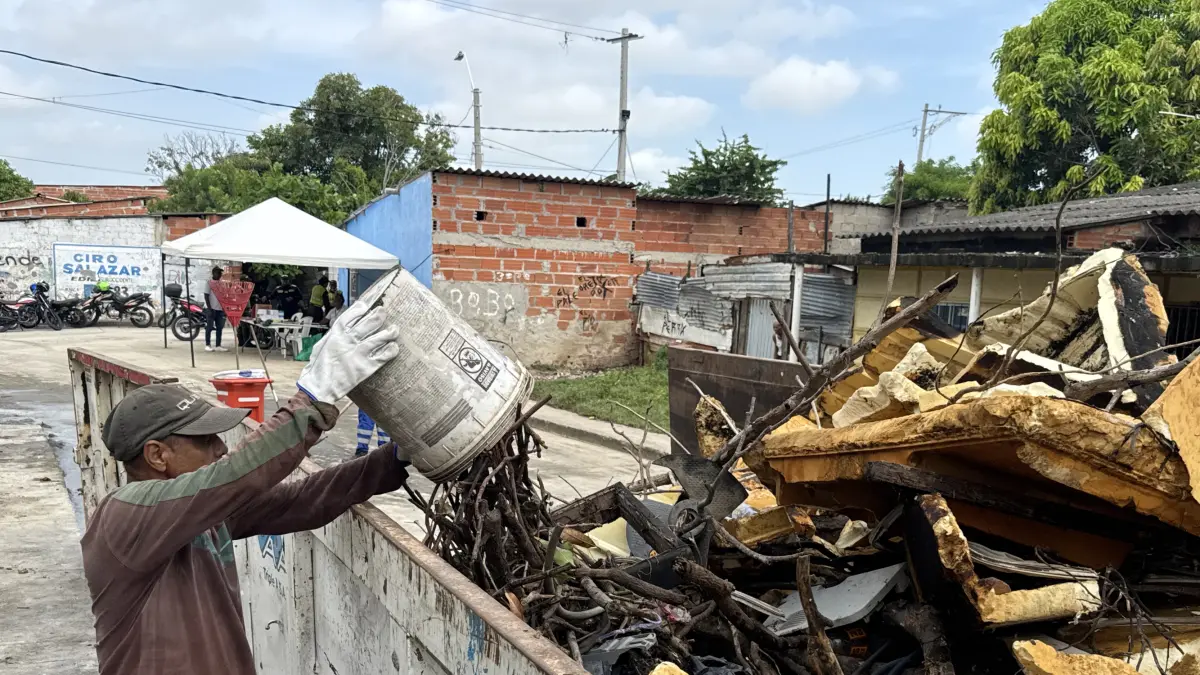 Barranquilla retira 400 m³ de desechos en el distrito de El Bosque para evitar la contaminación en el arroyo León y Ciénaga de Mallorquín
 – Ojo critico