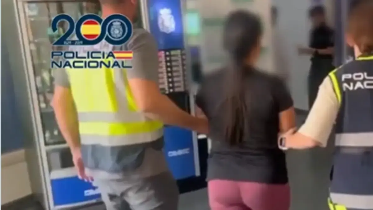 Capturan a un médico falso que trabajó en la clínica policial y hospitales infantiles en Soledad, Atlánnico en Valencia (España)
 – Ojo critico
