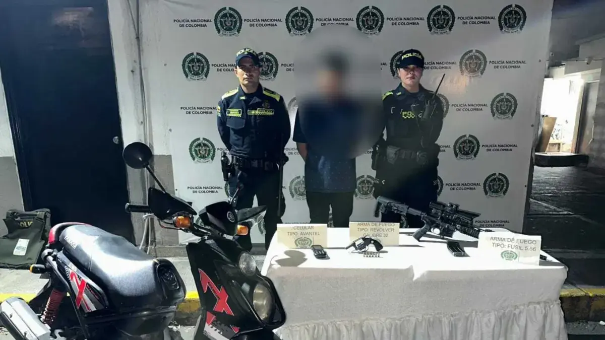 ¿Por qué un hombre usó un rifle en la Sexth Avenue completa, un corredor tradicional en la ciudad? Dijo después de él
 – Ojo critico