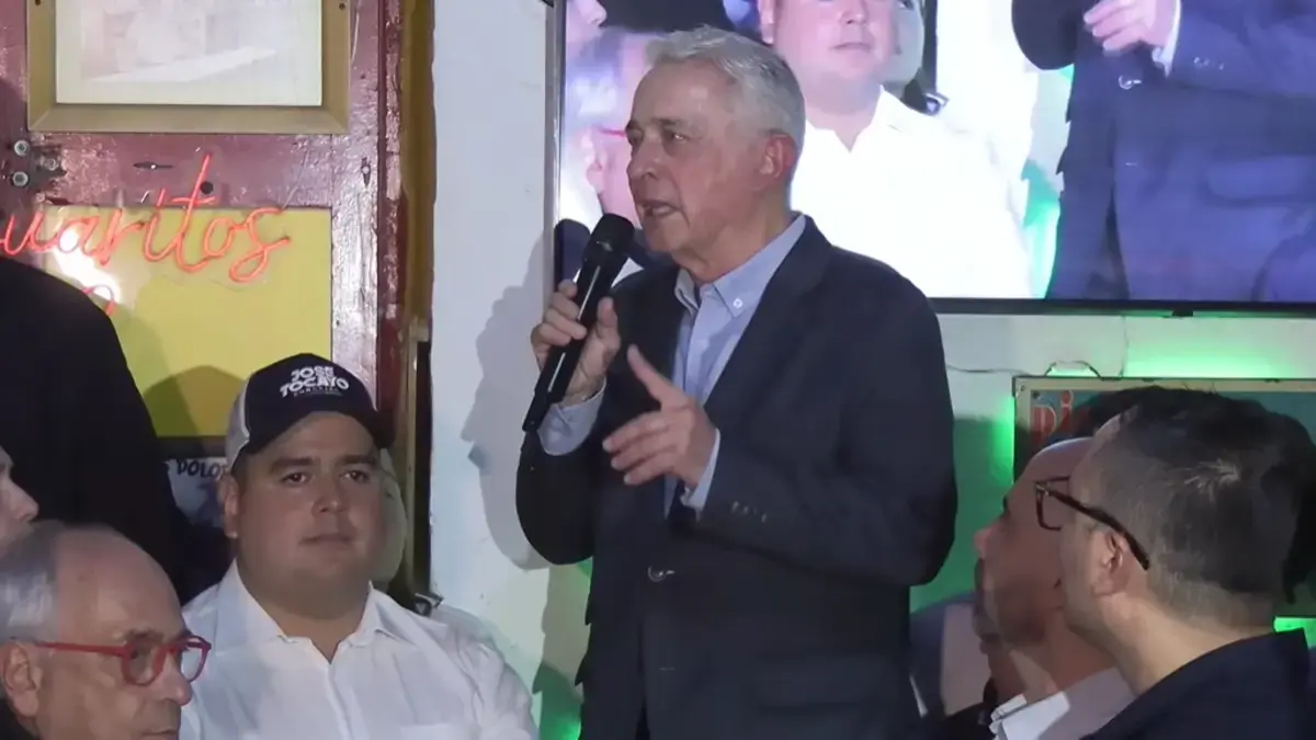 El ex presidente de Álvaro Uribe Vélez presidirá
 – Ojo critico