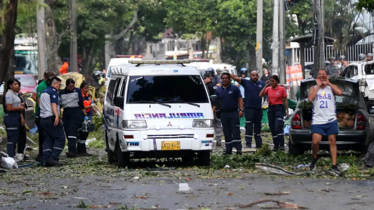 Ataque en la base aérea de Cali

 – Ojo critico