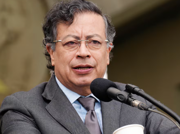 El presidente colombiano repite la solución diplomática y evita la confrontación militar de Santa Rosa

 – Ojo critico