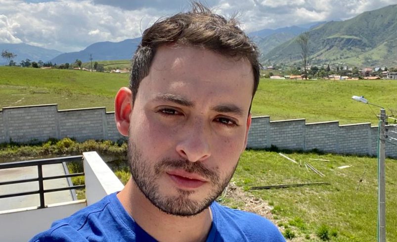En defensa de los animales en la hierba
 – Ojo critico