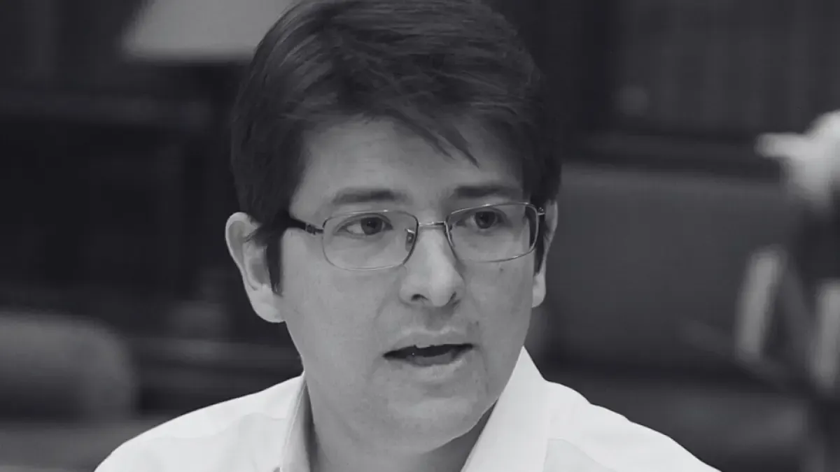 El gobierno del valle disminuye tres días de desmoronarse en el departamento de homenaje para el presidente del candidato presidencial asesinado
 – Ojo critico