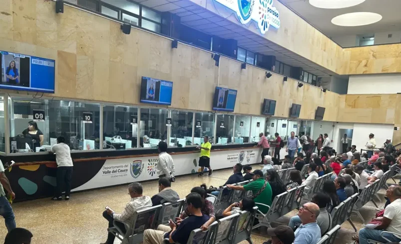 El gobierno otorgará un alivio de hasta el 80 % en términos de interés en los moros del impuesto automotriz del Valle del Cauca

 – Ojo critico