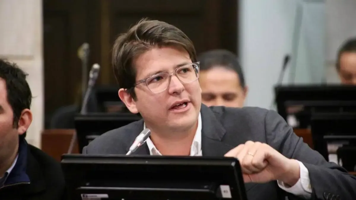 Los líderes sociales sobresalientes y las personalidades importantes de la política de Cauca lamentaban la muerte del senador Miguel Uribe
 – Ojo critico