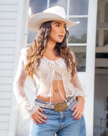 Paola Jara abre su corazón como nunca antes «Imagine», su canción más importante y poderosa.
 – Ojo critico