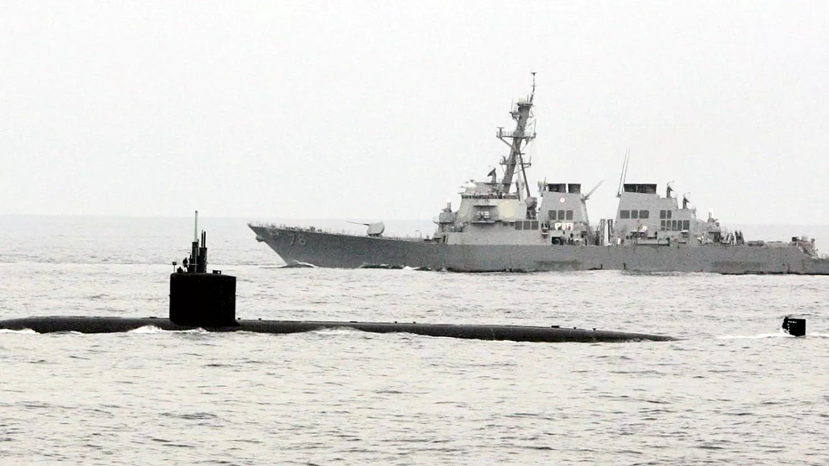 Estados Unidos refuerza la presencia de la Armada en la costa de Venezuela y aumenta las tensiones
 – Ojo critico