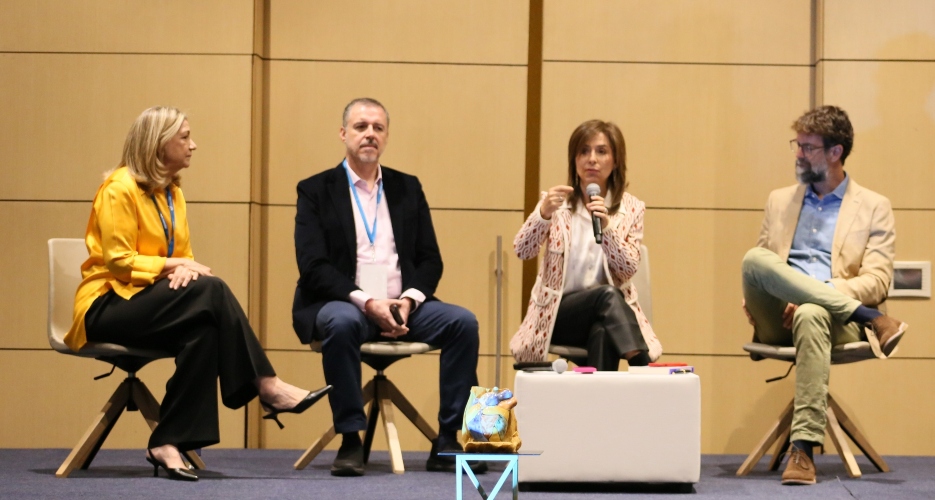 La hiperconexión tecnológica rompe las conexiones e influye en la salud emocional de los niños y adolescentes
 – Ojo critico